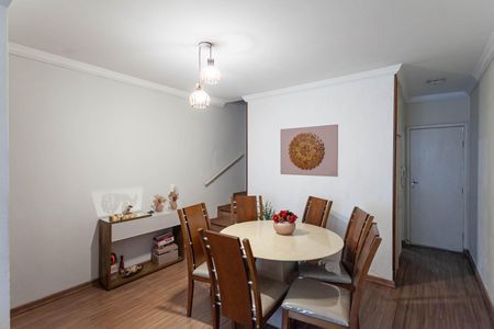 Casa de condomínio à venda com 80m², 3 quartos e 1 vagaSala