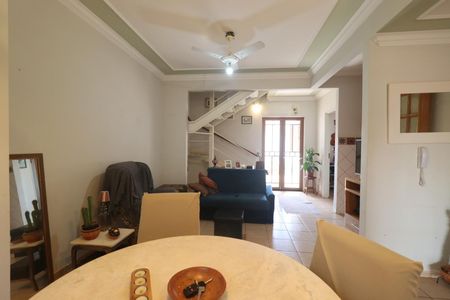Casa de condomínio para alugar com 116m², 3 quartos e 2 vagas Casa de condomínio para alugar com 116m², 3 quartos e 2 vagasSala