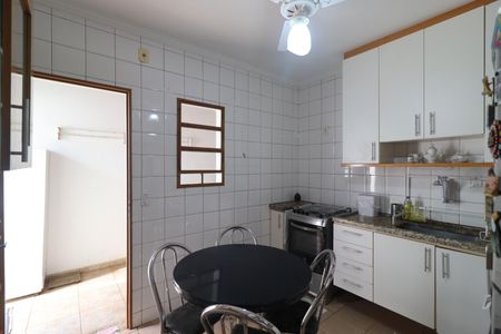 Casa de condomínio para alugar com 116m², 3 quartos e 2 vagas Casa de condomínio para alugar com 116m², 3 quartos e 2 vagasCozinha