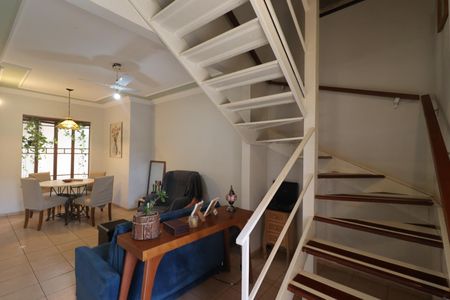 Casa de condomínio para alugar com 116m², 3 quartos e 2 vagas Casa de condomínio para alugar com 116m², 3 quartos e 2 vagasSala