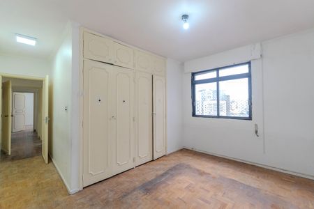 Apartamento à venda com 131m², 4 quartos e 1 vaga Apartamento à venda com 131m², 4 quartos e 1 vagaQuarto 2