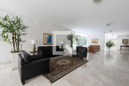Apartamento à venda com 131m², 4 quartos e 1 vaga Apartamento à venda com 131m², 4 quartos e 1 vagaHall de entrada