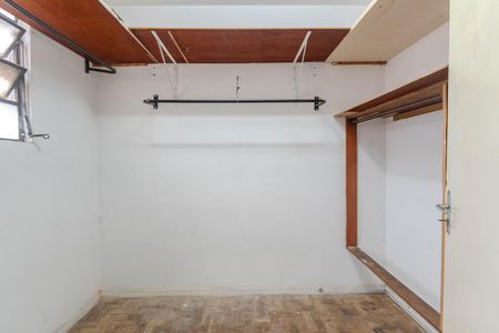 Apartamento à venda com 131m², 4 quartos e 1 vaga Apartamento à venda com 131m², 4 quartos e 1 vagaQuarto de Serviço