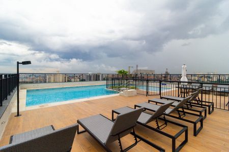 Studio para alugar com 32m², 1 quarto e sem vagaPiscina