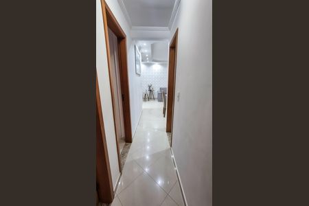 Apartamento à venda com 130m², 3 quartos e 2 vagasCorredor 