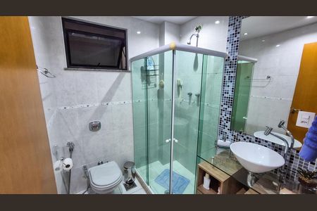 Apartamento à venda com 130m², 3 quartos e 2 vagasBanheiro Social