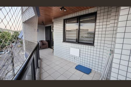 Apartamento à venda com 130m², 3 quartos e 2 vagasVaranda 
