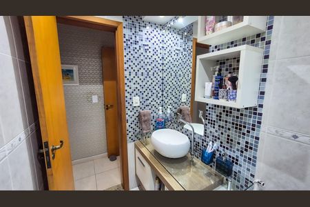 Apartamento à venda com 130m², 3 quartos e 2 vagasBanheiro Quarto 2
