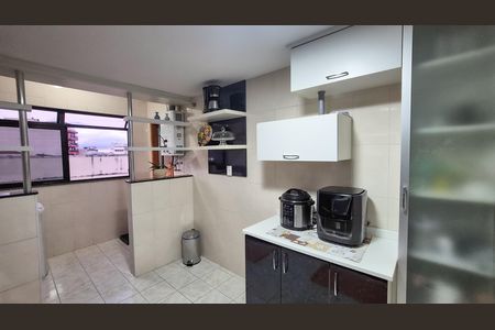 Apartamento à venda com 130m², 3 quartos e 2 vagasCozinha