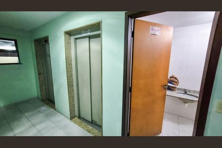 Apartamento à venda com 130m², 3 quartos e 2 vagasÁrea comum Elevador e banheiro externo 