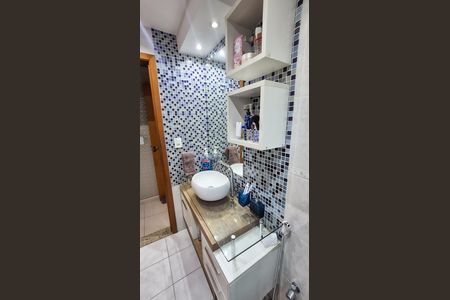 Apartamento à venda com 130m², 3 quartos e 2 vagasBanheiro Quarto 2