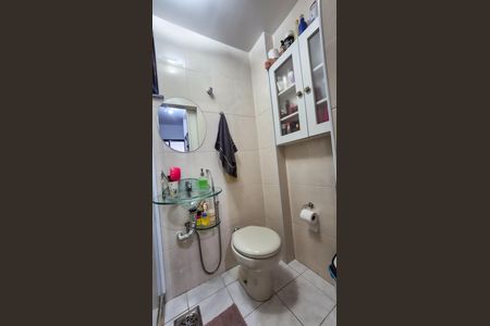 Apartamento à venda com 130m², 3 quartos e 2 vagasBanheiro Quarto 3