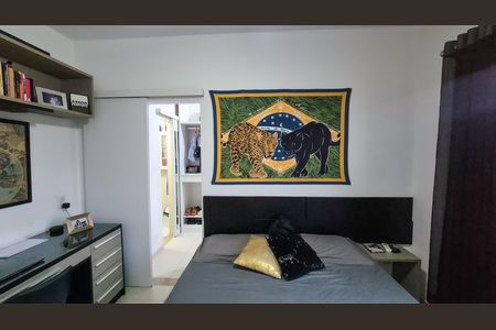 Apartamento à venda com 130m², 3 quartos e 2 vagasQuarto 3