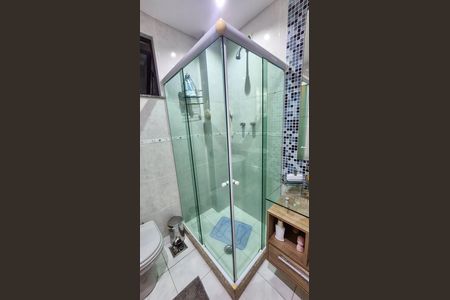 Apartamento à venda com 130m², 3 quartos e 2 vagasBanheiro Social