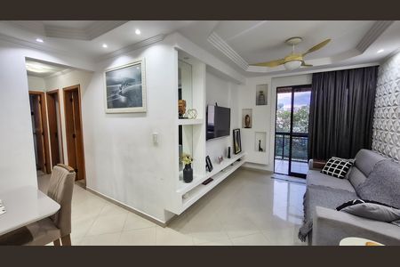 Apartamento à venda com 130m², 3 quartos e 2 vagasSala
