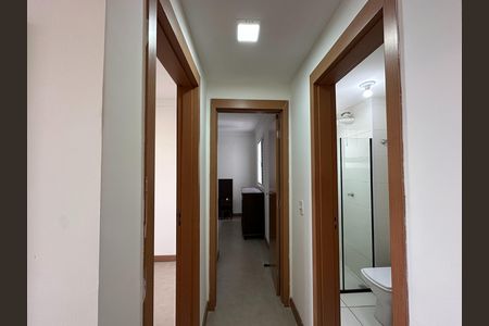 Corredor de apartamento para alugar com 2 quartos, 47m² em Jardim California, Jacareí