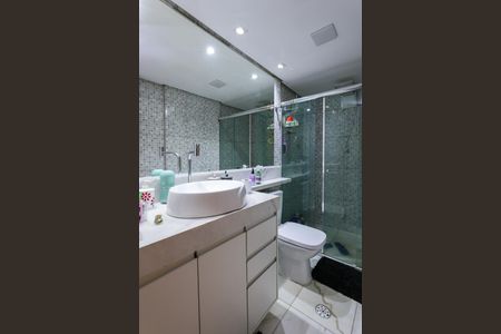 Apartamento à venda com 68m², 3 quartos e 1 vaga Apartamento à venda com 68m², 3 quartos e 1 vagaBanheiro