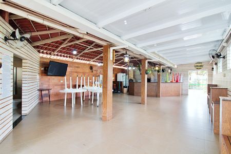 Apartamento à venda com 68m², 3 quartos e 1 vaga Apartamento à venda com 68m², 3 quartos e 1 vagaÁrea comum - Salão de festas