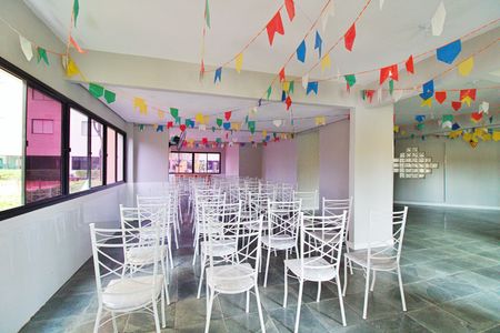 Apartamento à venda com 68m², 3 quartos e 1 vaga Apartamento à venda com 68m², 3 quartos e 1 vagaÁrea comum - Salão de festas
