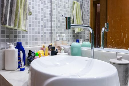 Apartamento à venda com 68m², 3 quartos e 1 vaga Apartamento à venda com 68m², 3 quartos e 1 vagaBanheiro