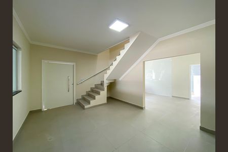 Sala de casa para alugar com 3 quartos, 120m² em Vila Gustavo, São Paulo
