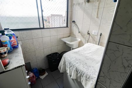 Apartamento à venda com 64m², 2 quartos e 1 vagaÁrea de Serviço