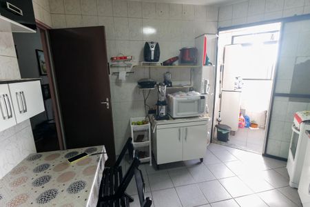 Apartamento à venda com 64m², 2 quartos e 1 vagaCozinha - Armários