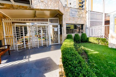 Apartamento à venda com 64m², 2 quartos e 1 vagaFachada e portaria