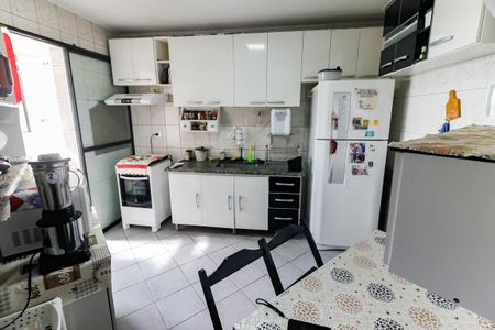 Apartamento à venda com 64m², 2 quartos e 1 vagaCozinha - Armários