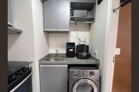 Apartamento à venda com 34m², 2 quartos e sem vaga Apartamento à venda com 34m², 2 quartos e sem vagaCozinha e Área de Serviço