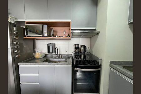 Apartamento à venda com 34m², 2 quartos e sem vaga Apartamento à venda com 34m², 2 quartos e sem vagaCozinha e Área de Serviço
