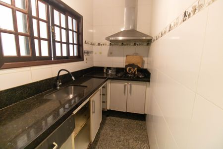Casa para alugar com 200m², 4 quartos e 3 vagasCozinha