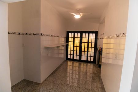 Casa para alugar com 200m², 4 quartos e 3 vagasCozinha