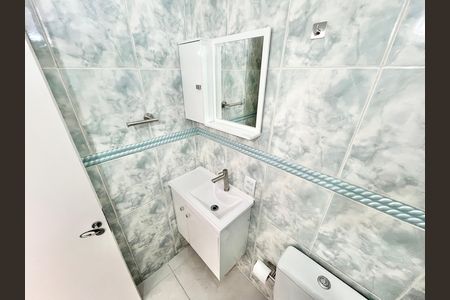 Apartamento para alugar com 48m², 2 quartos e 1 vaga Apartamento para alugar com 48m², 2 quartos e 1 vagaBanheiro