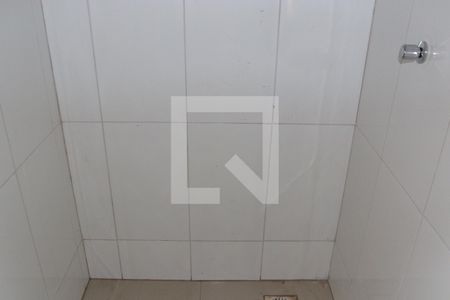 Banheiro de casa para alugar com 1 quarto, 75m² em Vila Finsocial, Goiânia
