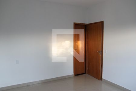 Casa para alugar com 2 quartos, 75m² em Vila Finsocial, Goiânia