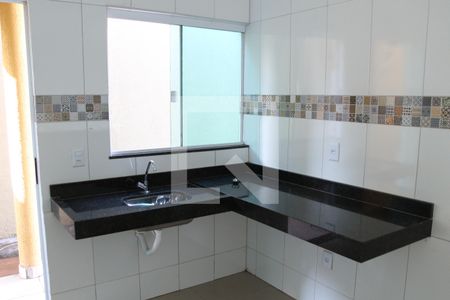 Casa para alugar com 75m², 2 quartos e 1 vagaCozinha