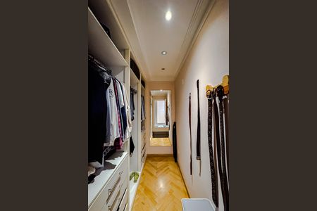 Apartamento para alugar com 240m², 4 quartos e 4 vagasCloset da Suíte