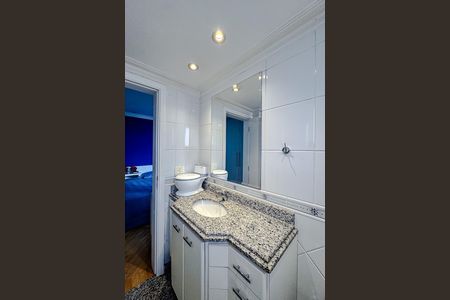 Apartamento para alugar com 240m², 4 quartos e 4 vagasBanheiro da Suíte 2