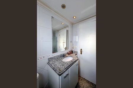 Apartamento para alugar com 240m², 4 quartos e 4 vagasBanheiro da Suíte 3