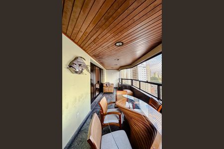 Apartamento para alugar com 240m², 4 quartos e 4 vagasVaranda da Sala