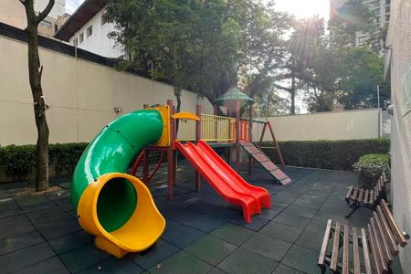 Apartamento para alugar com 57m², 1 quarto e 1 vaga Apartamento para alugar com 57m², 1 quarto e 1 vagaÁrea Comum - Playground