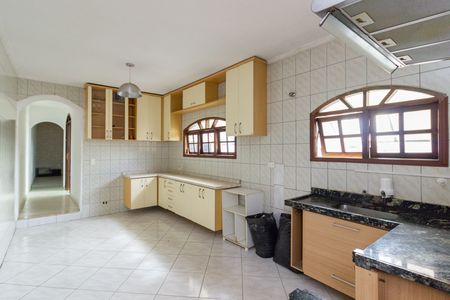 Casa para alugar com 120m², 2 quartos e 2 vagas Casa para alugar com 120m², 2 quartos e 2 vagasCozinha