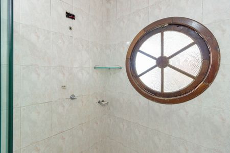 Casa para alugar com 120m², 2 quartos e 2 vagas Casa para alugar com 120m², 2 quartos e 2 vagasBanheiro