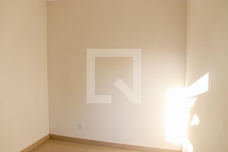 Quarto de casa para alugar com 2 quartos, 75m² em Vila Finsocial, Goiânia