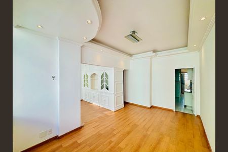 Sala de apartamento para alugar com 2 quartos, 90m² em Copacabana, Rio de Janeiro