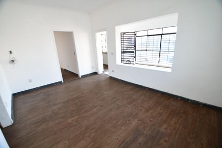 Sala de casa para alugar com 3 quartos, 212m² em Vila Industrial (campinas), Campinas