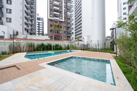 Apartamento à venda com 29m², 1 quarto e sem vaga Apartamento à venda com 29m², 1 quarto e sem vagaPiscina