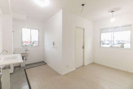 Sala de apartamento para alugar com 2 quartos, 35m² em Chácara Seis de Outubro, São Paulo