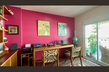 Apartamento para alugar com 224m², 3 quartos e 4 vagas Apartamento para alugar com 224m², 3 quartos e 4 vagasEscritório